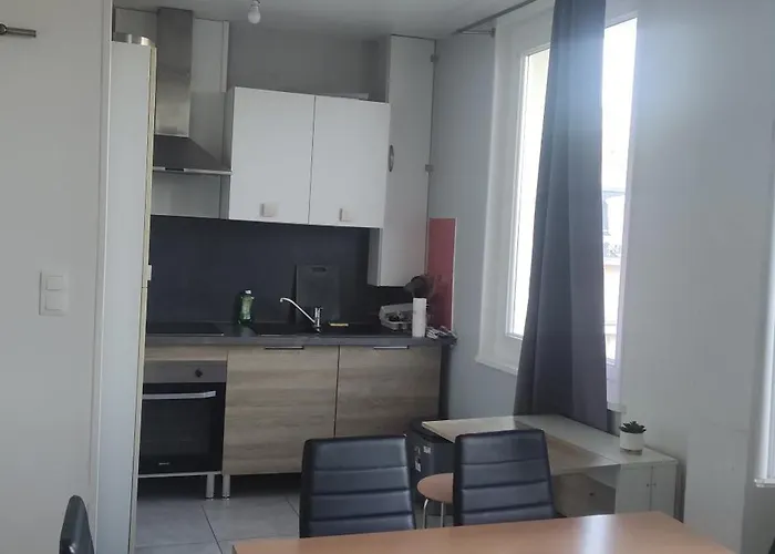 Quatre A Lägenhet *