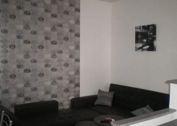 Quatre A Lägenhet *